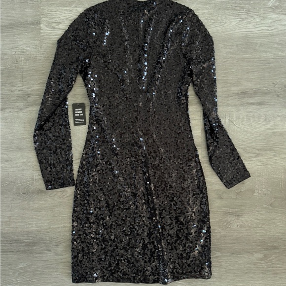 NWT Express Black Sequin Long Sleeve Dress - Picture 4 of 4